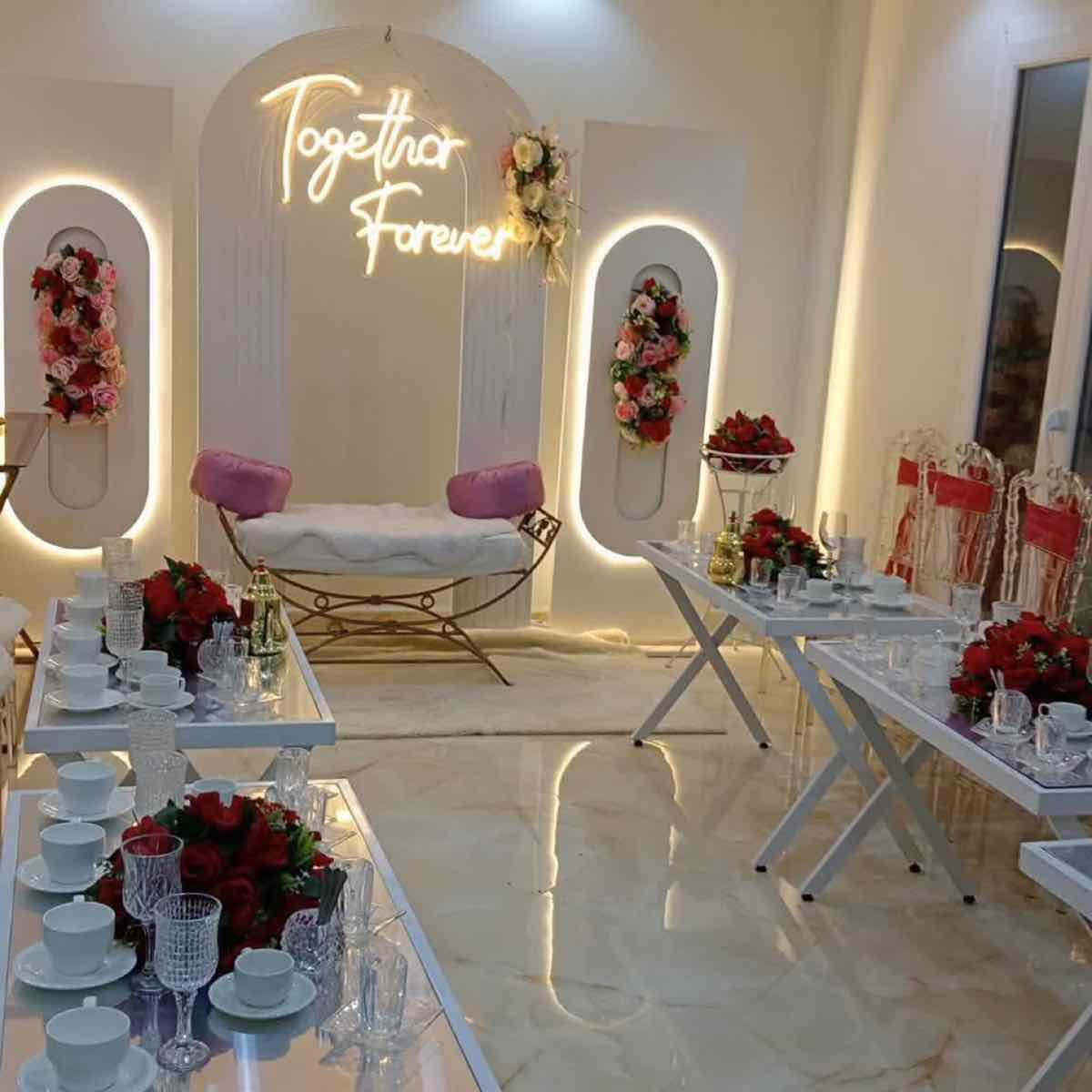 Décor néon mariage